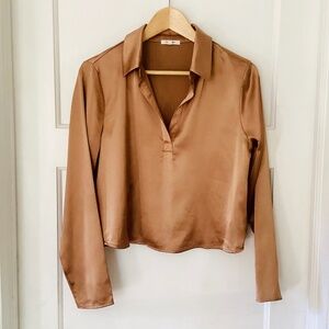 Pleione Women’s S Brown Long Sleeve Collared Cropped Blouse Caramel Silky Preppy